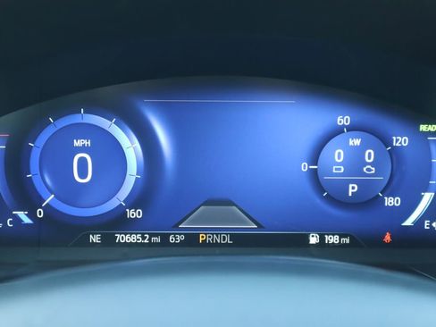 Used 2020 Ford Escape Titanium image 33