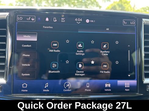 Certified 2023 Chrysler Pacifica Touring-L image 13