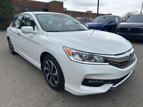 Used 2016 Honda Accord EX-L image 5