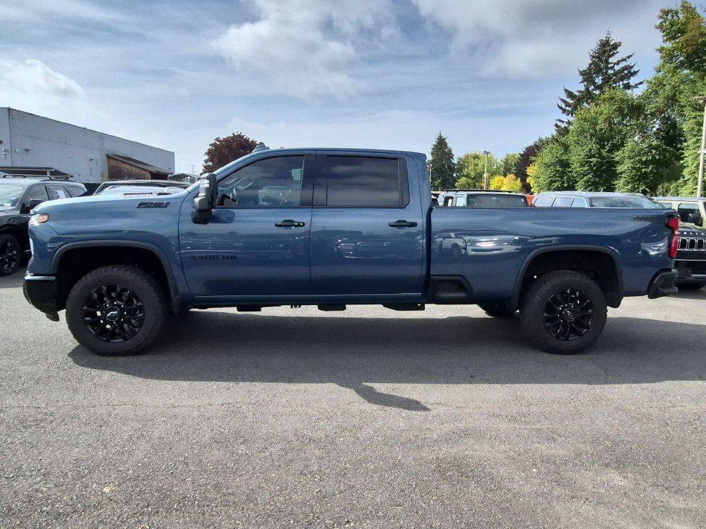 Used 2026 Chevrolet Silverado 3500 LTZ w/ Trail Boss Package AWD/4WD image 4