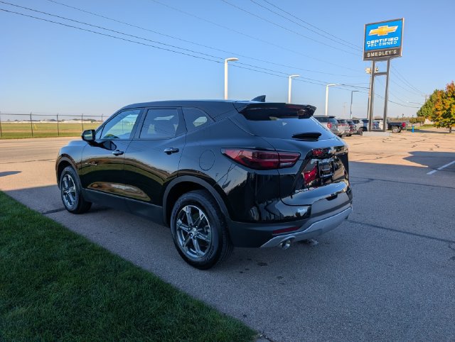 Used 2023 Chevrolet Blazer LT w/ Driver Confidence Package AWD/4WD image 10