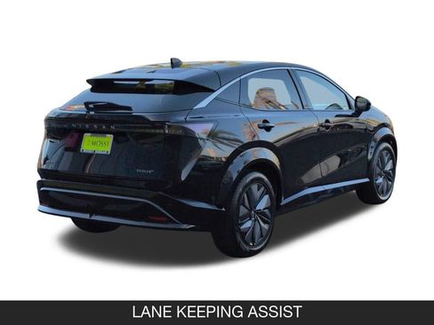 Used 2023 Nissan Ariya FWD image 8