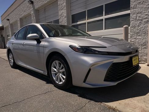 Used 2026 Toyota Camry LE FWD image 10