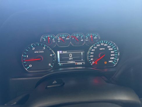 Used 2016 Chevrolet Silverado 2500 LT w/ LT Convenience Package AWD/4WD image 14