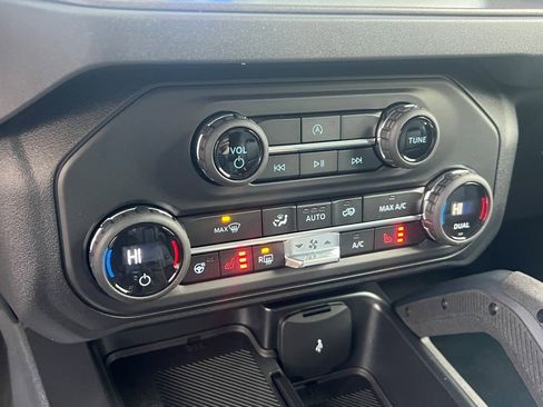 New 2025 Ford Bronco Badlands w/ Sasquatch Package image 15