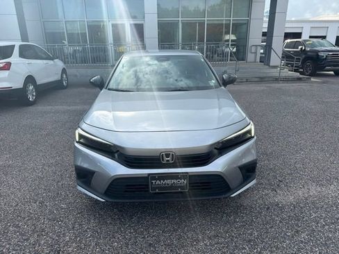 Used 2023 Honda Civic Sport image 2