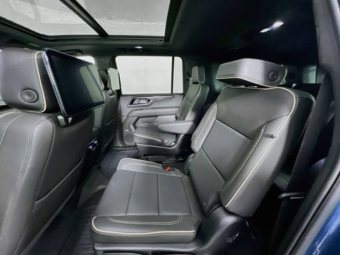 Certified 2026 GMC Yukon XL Elevation w/ Elevation Premium Package AWD/4WD image 24
