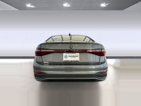 New 2026 Volkswagen Jetta SE image 10
