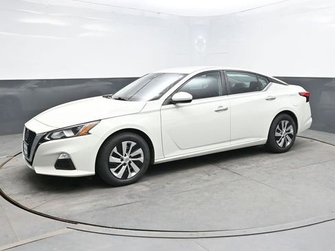 Used 2021 Nissan Altima 2.5 S FWD image 3