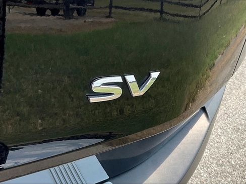 Used 2021 Nissan Rogue SV w/ Premium Package image 8