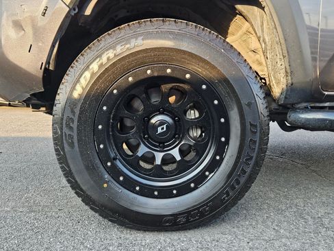 Used 2023 Toyota Tacoma TRD Pro AWD/4WD image 13