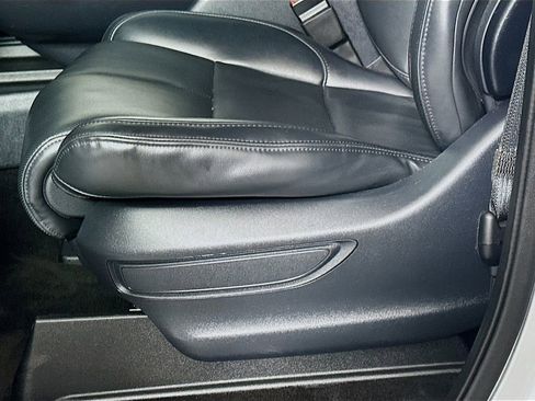 Used 2022 Lincoln Navigator L 4WD image 23