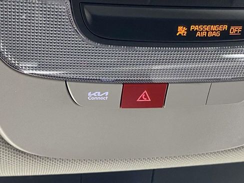 New 2026 Kia Sorento LX FWD image 31