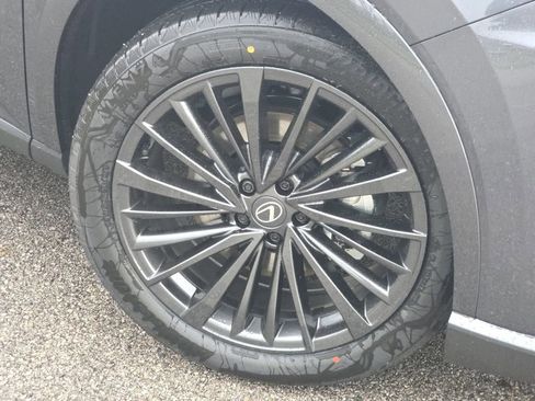 New 2026 Lexus RX 450h AWD image 10