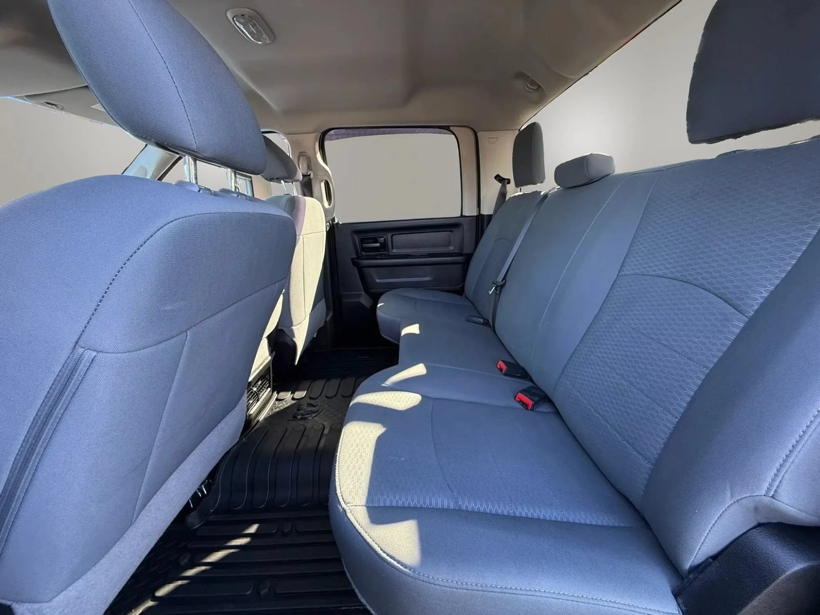 Used 2018 RAM 3500 Tradesman w/ Chrome Appearance Group AWD/4WD image 34