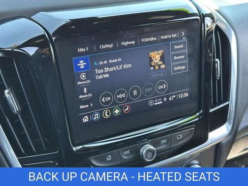 Certified 2023 Chevrolet Traverse LT FWD image 3