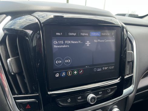 Used 2020 Chevrolet Traverse LT FWD image 25