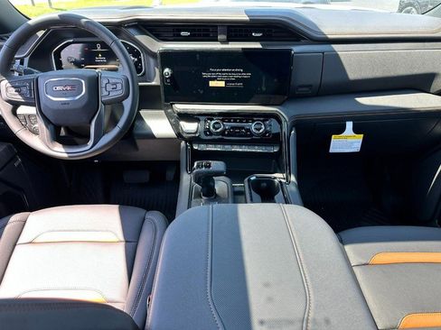 New 2026 GMC Sierra 1500 AT4 w/ AT4 Premium Package AWD/4WD image 7