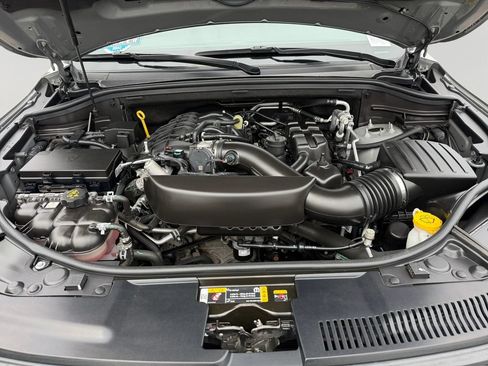 Used 2024 Dodge Durango GT AWD/4WD image 9