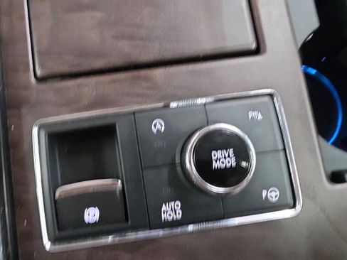 Used 2021 Lincoln Navigator Reserve AWD/4WD image 11