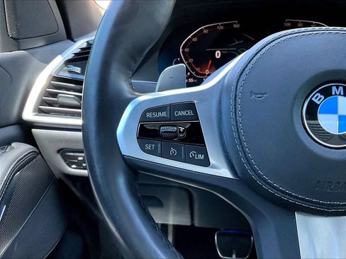Used 2022 BMW X5 xDrive40i w/ M Sport Package AWD/4WD image 10