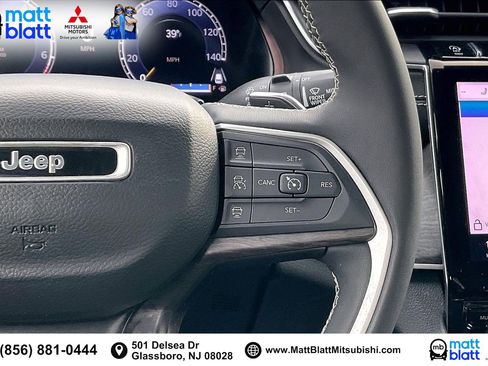 Used 2023 Jeep Grand Cherokee L Limited w/ Luxury Tech Group II image 21