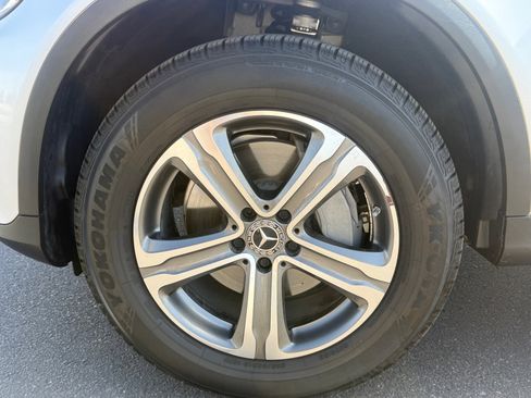 Used 2019 Mercedes-Benz GLC 300 image 10