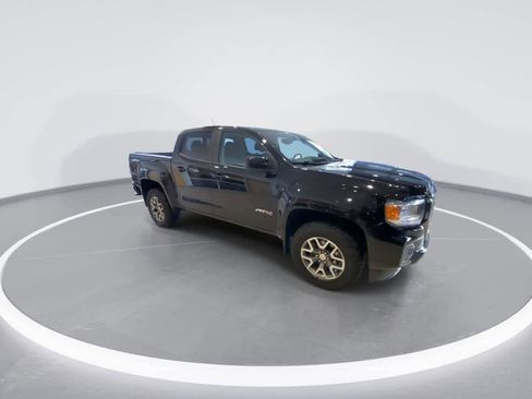 Used 2022 GMC Canyon AT4 image 2