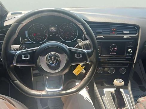 Used 2019 Volkswagen Golf 4-Door FWD image 6