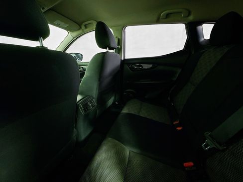 Used 2021 Nissan Rogue Sport SV FWD image 23