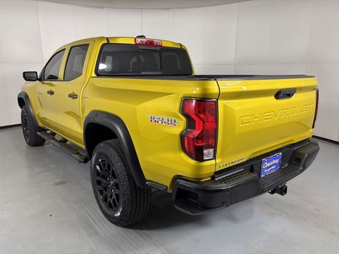 Used 2023 Chevrolet Colorado Trail Boss w/ Technology Package image 6