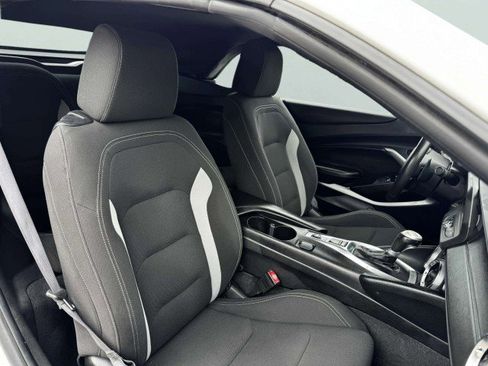 Used 2016 Chevrolet Camaro SS RWD image 45