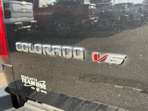 Used 2019 Chevrolet Colorado W/T w/ Custom Special Edition AWD/4WD image 7