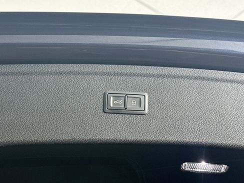 Used 2019 Audi Q5 2.0T Premium Plus w/ Premium Plus Package AWD/4WD image 30