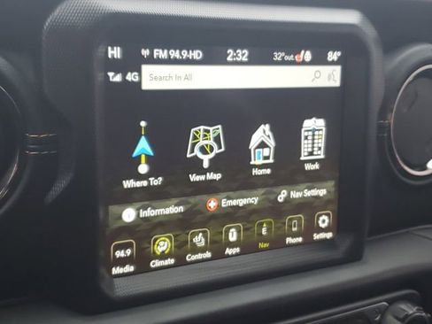 Used 2023 Jeep Wrangler Unlimited Sahara image 17