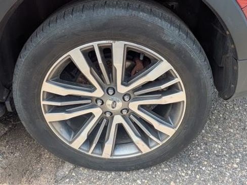 Used 2019 Ford Explorer Platinum AWD/4WD image 24