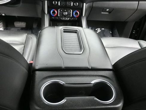 Used 2021 Chevrolet Suburban LT w/ Luxury Package image 30