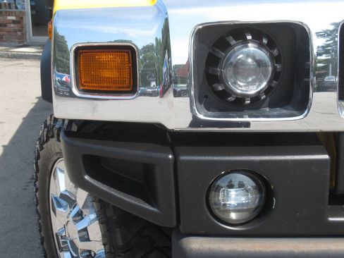 Used 2003 HUMMER H2 w/ Preferred Equipment Group AWD/4WD image 5