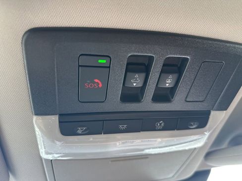 New 2026 Nissan Pathfinder Platinum image 23