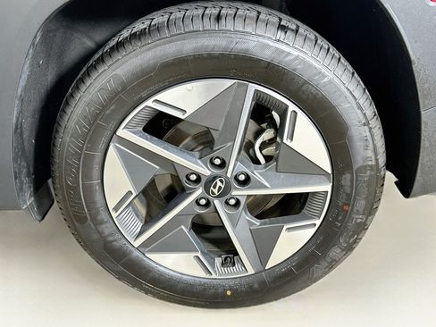 Used 2025 Hyundai Tucson SEL FWD image 11