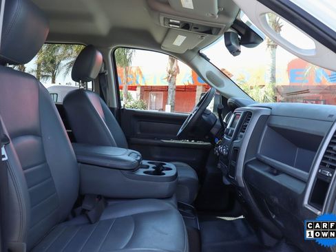 Used 2016 RAM 5500 Tradesman w/ Chrome Appearance Group image 34