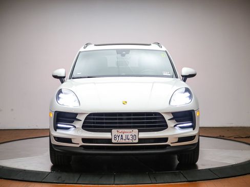Used 2021 Porsche Macan AWD/4WD image 10
