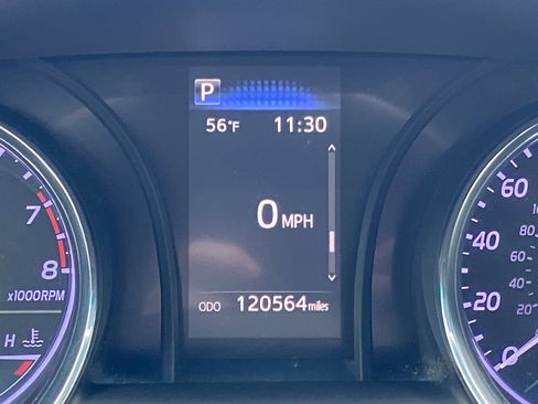 Used 2019 Toyota Camry LE image 12