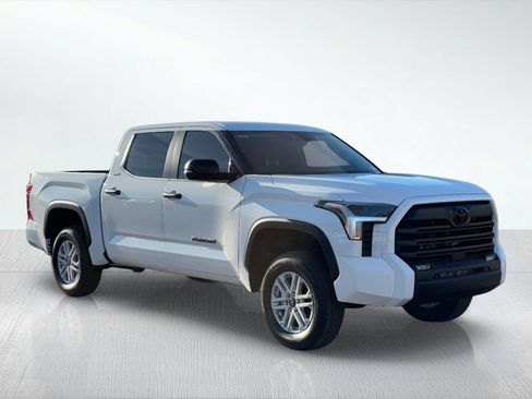 Used 2024 Toyota Tundra SR5 w/ SR5 Convenience Package image 8