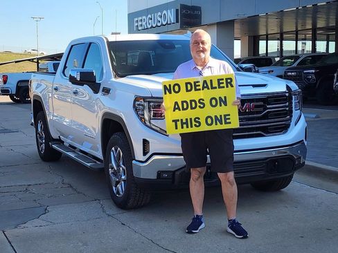 New 2026 GMC Sierra 1500 SLT w/ SLT Premium Plus Package image 1