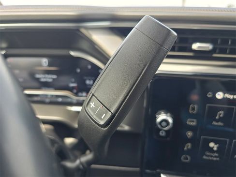 Used 2024 GMC Sierra 3500 Denali w/ Denali Reserve Package image 24