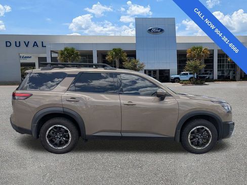 Used 2023 Nissan Pathfinder Rock Creek AWD/4WD image 3