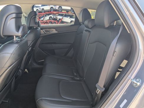 Certified 2024 Kia Sportage EX image 17