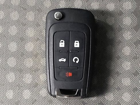 Used 2017 Chevrolet Sonic LS image 32