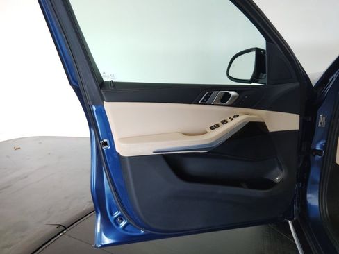 Used 2021 BMW X5 xDrive45e w/ Premium Package 2 image 33